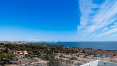 Ocean Dream – Luxury apartments on the beach in Punta Prima in España Casas